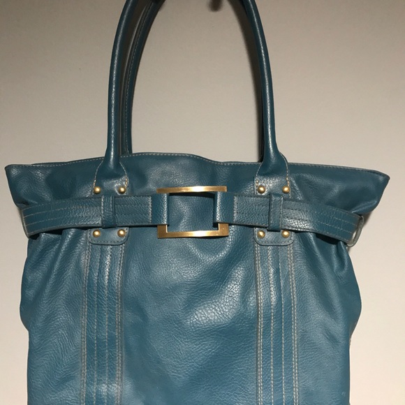 Handbags - Blue butler bag.